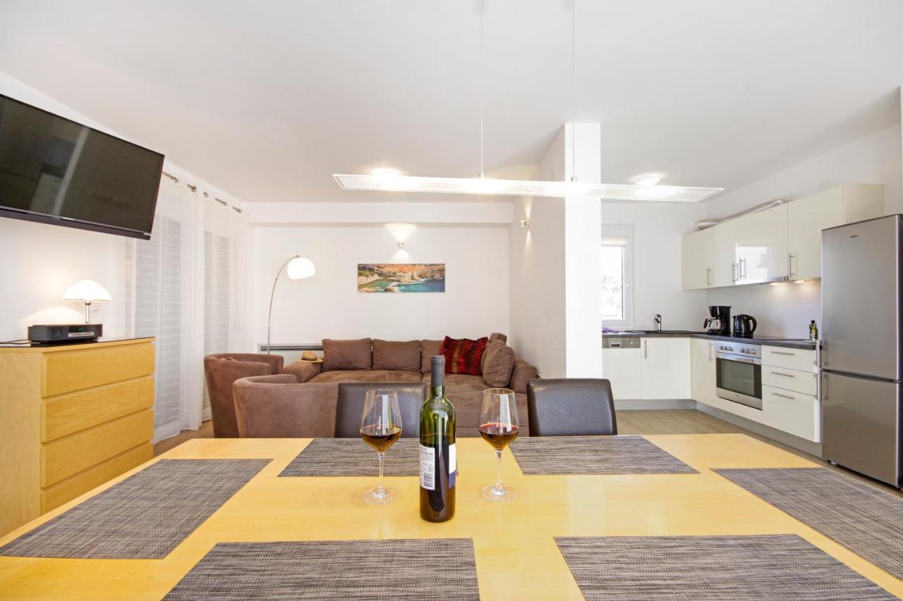 Apartment Laura Privlaka  Buitenkant foto