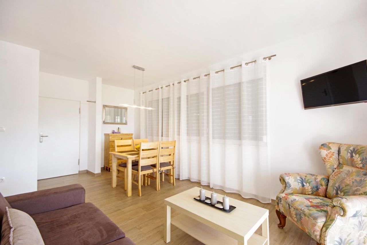 Apartment Laura Privlaka  Buitenkant foto