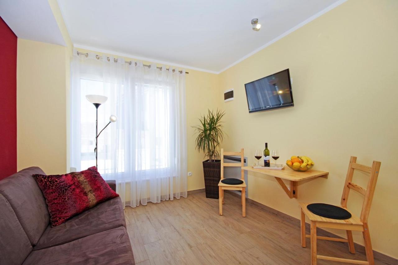 Apartment Laura Privlaka  Buitenkant foto
