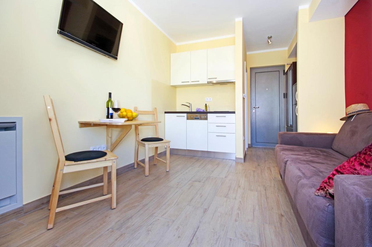 Apartment Laura Privlaka  Buitenkant foto